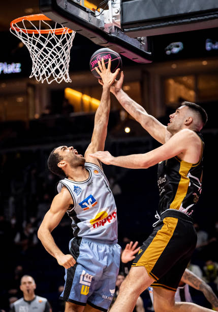 这些荣耀的 这些荣耀的