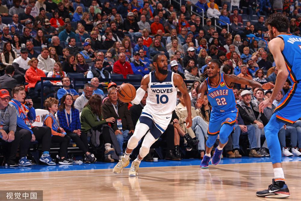 行李箱上的 行李箱上的